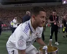 亚博体育在线-西汉姆迎英超关键赛，今晨篮板制胜，媒体盛赞，训练强度明显提升